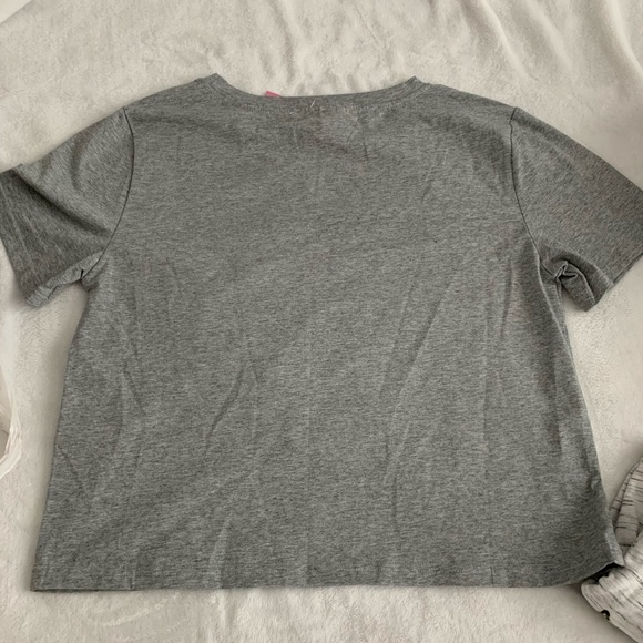 Graphic Crop - Picture 2 of 2